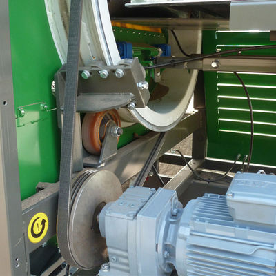 モバイル コンポスト ドラム スクリーン と 積み重ね 帯 輸送 機 で 廃棄物 管理 が 容易 に なり まし た