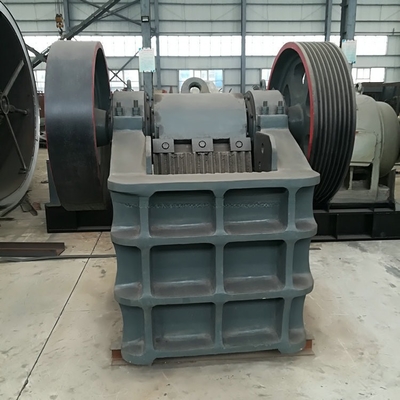 30kw PE400x600 モバイル 小型金鉱石 石の口腔 粉砕機 寸法 1400x1740x1663mm