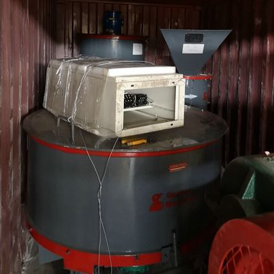 炭磨き車ミルミキサー/スピンドル速度の炭粉磨き車ミキサー